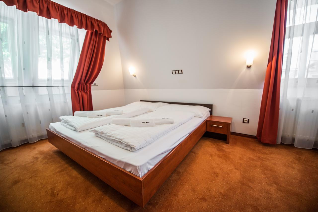 Garni Hotel Praha Trencianske Teplice Bagian luar foto