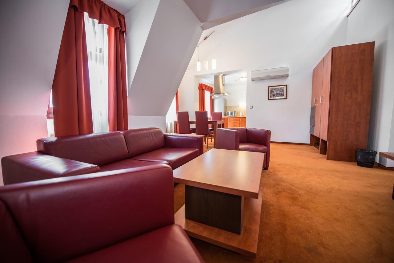 Garni Hotel Praha Trencianske Teplice Bagian luar foto
