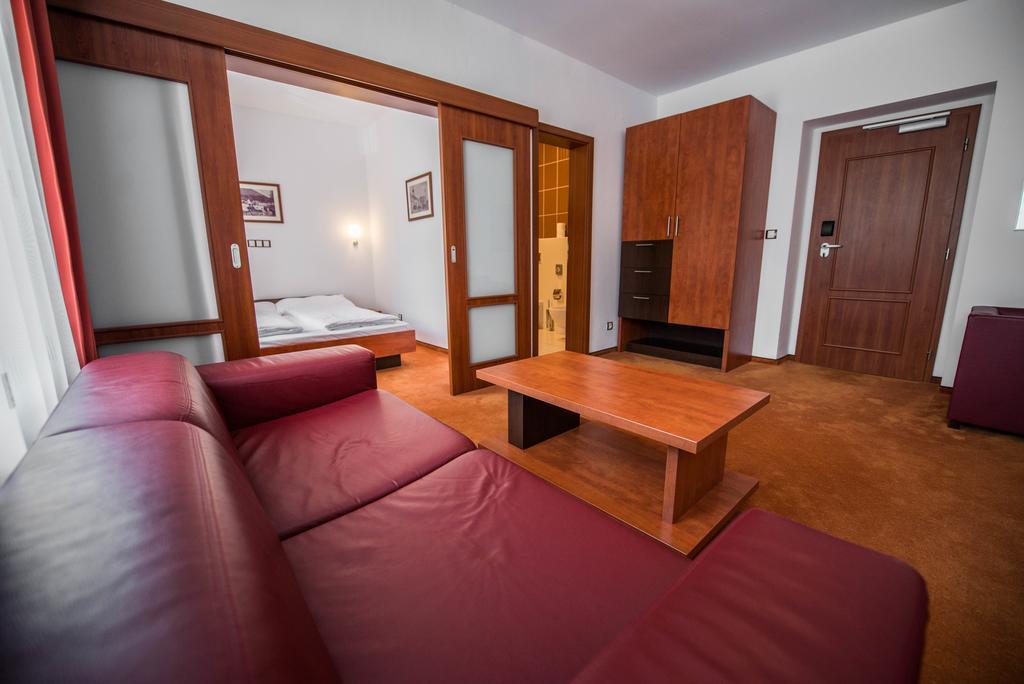 Garni Hotel Praha Trencianske Teplice Bagian luar foto